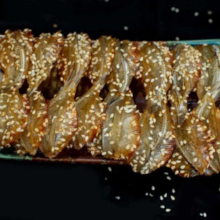 Seasoned Roasted White Sardine With Sesame (Himego)